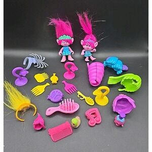 Dreamworks Trolls~ Lot of 23 Pieces ~Figures and Accessories